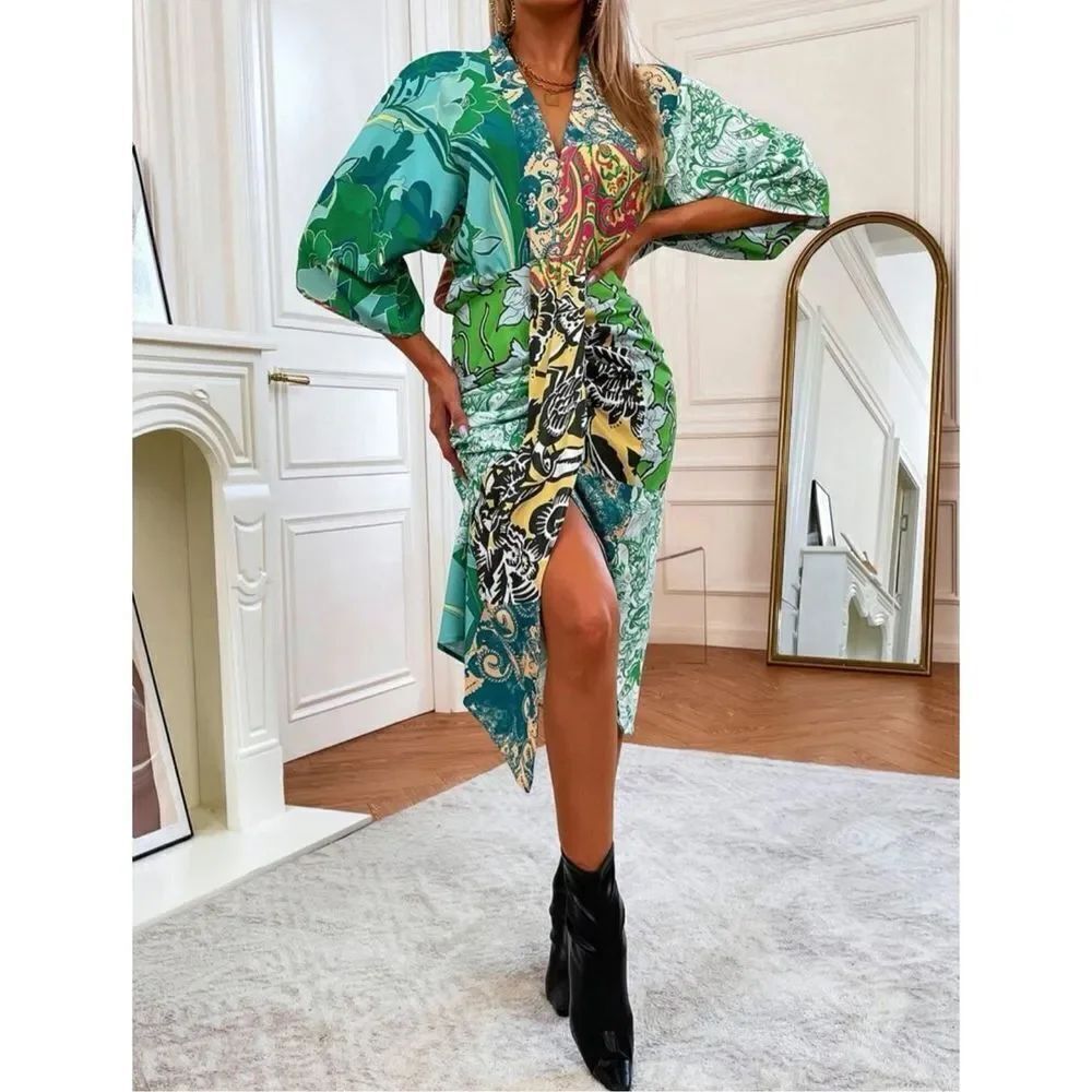 ✨Classy Floral & Paisley Print V Neck Batwing Sleeve
Dress✨